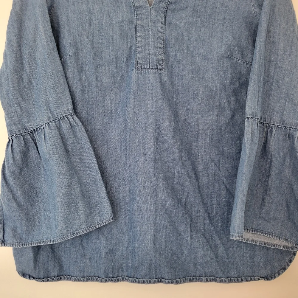 Talbots Petite Lyocell V Neck Chambray Bell Sleeve Blouse Top Size Sp - Picture 3 of 6